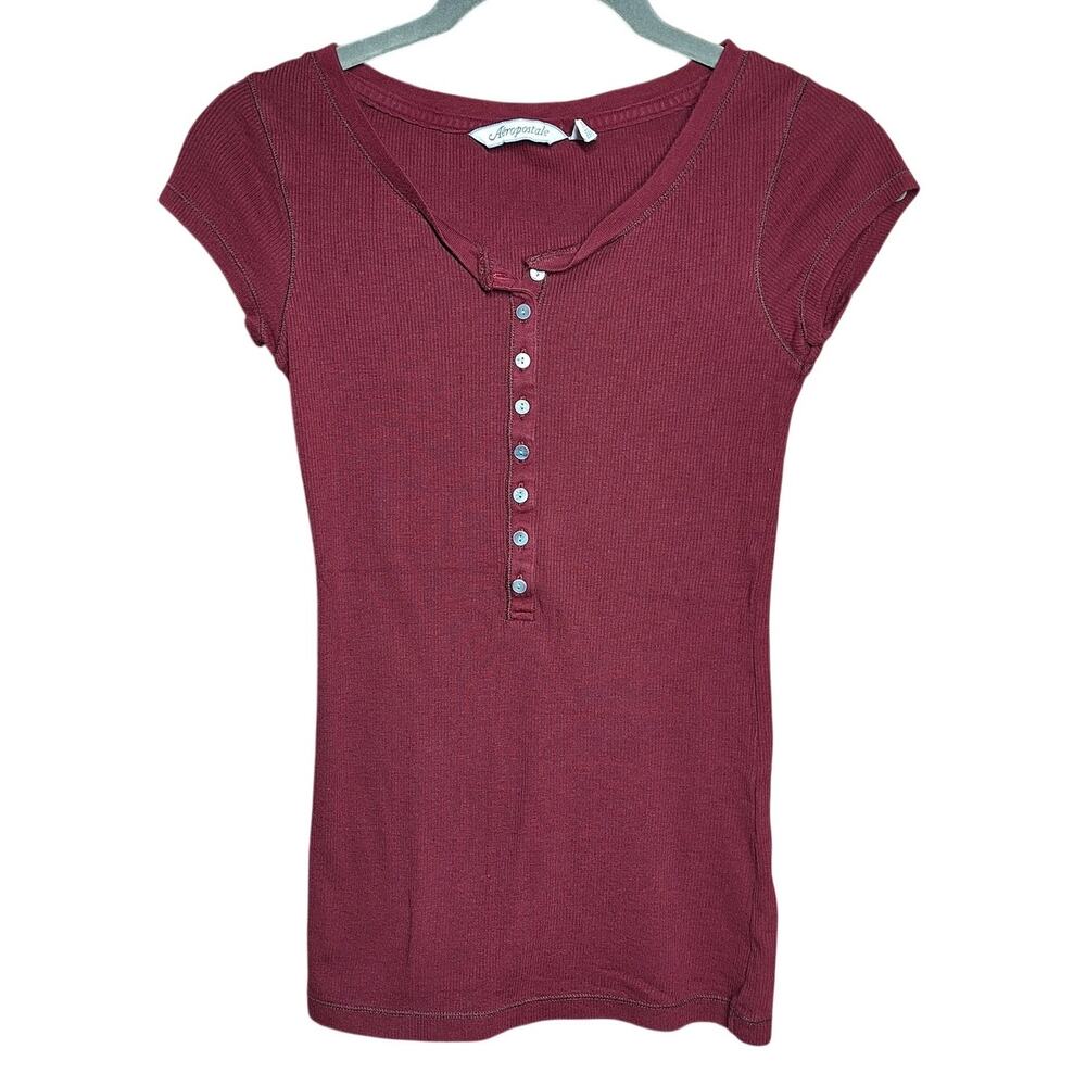 Aeropostale Short Sleeve Ribbed Henley Tee in Burgundy